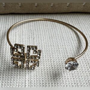 Brand New Adjustable Fashion Clover Bangle